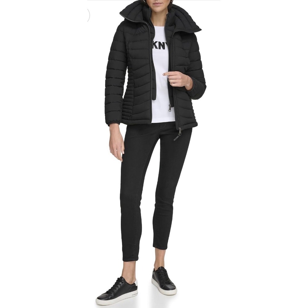 DKNY Women's Bib-Front Light-Weight Puffer Jacket Black Size XS